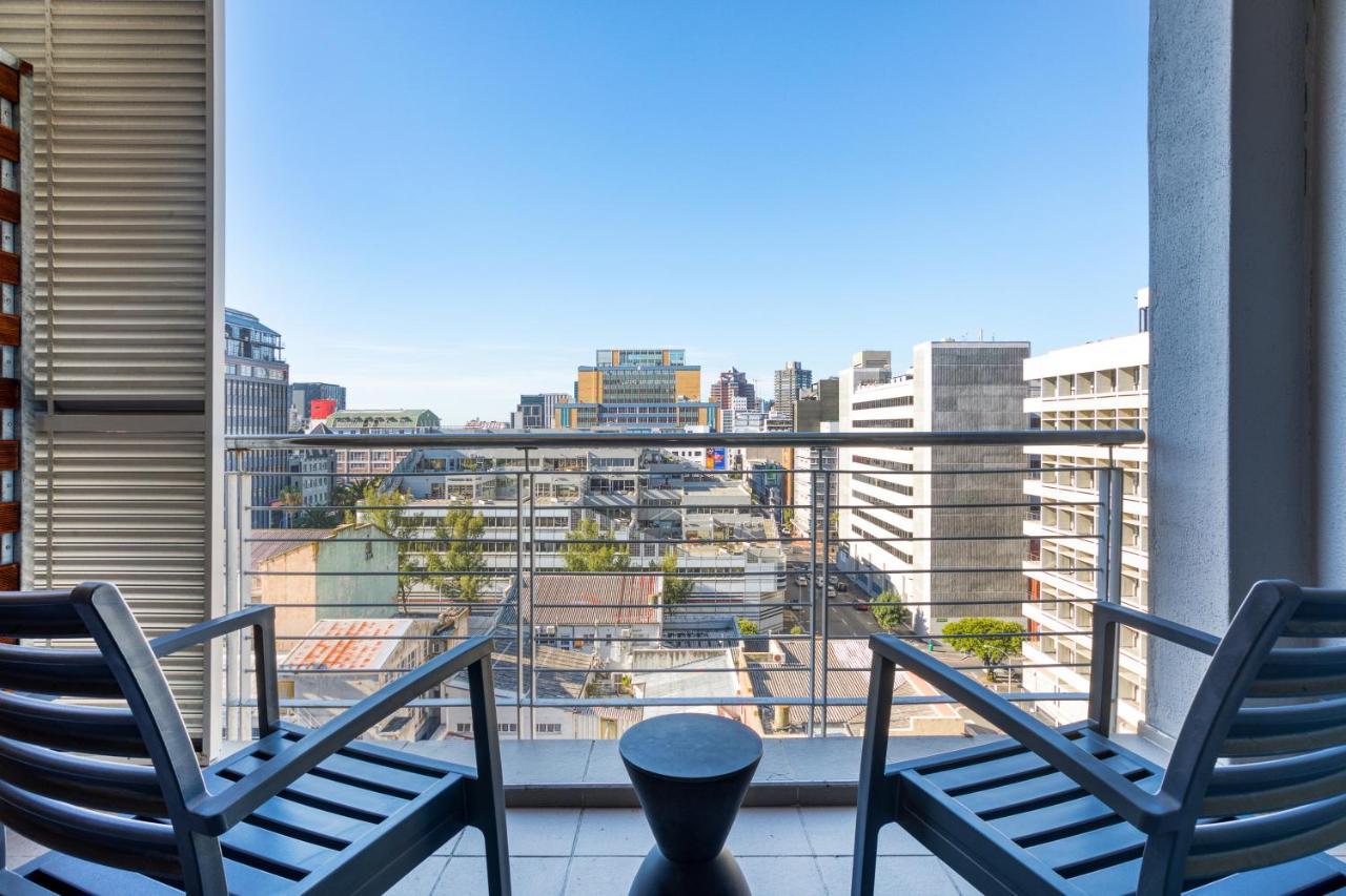Backup-Powered Urban Sanctuary Near Table Mountain Appartement Kaapstad Buitenkant foto
